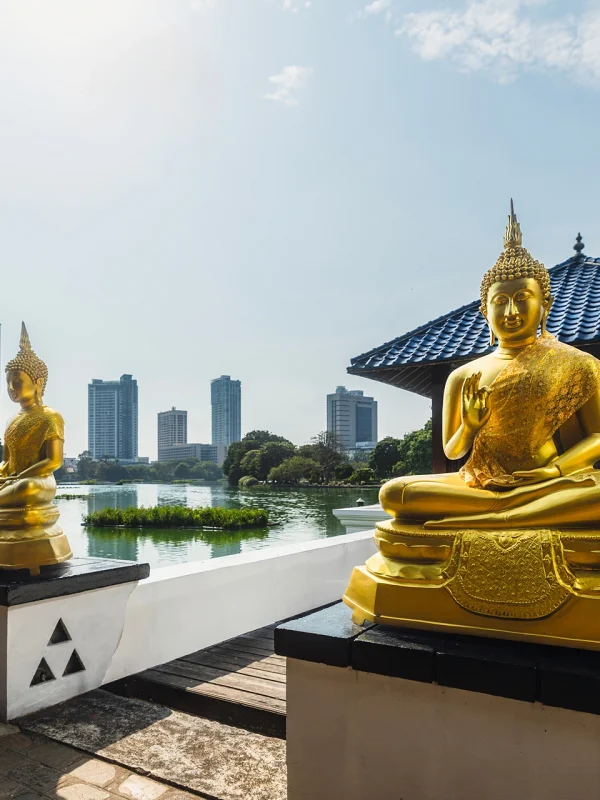 Gangaramaya Temple in Colombo